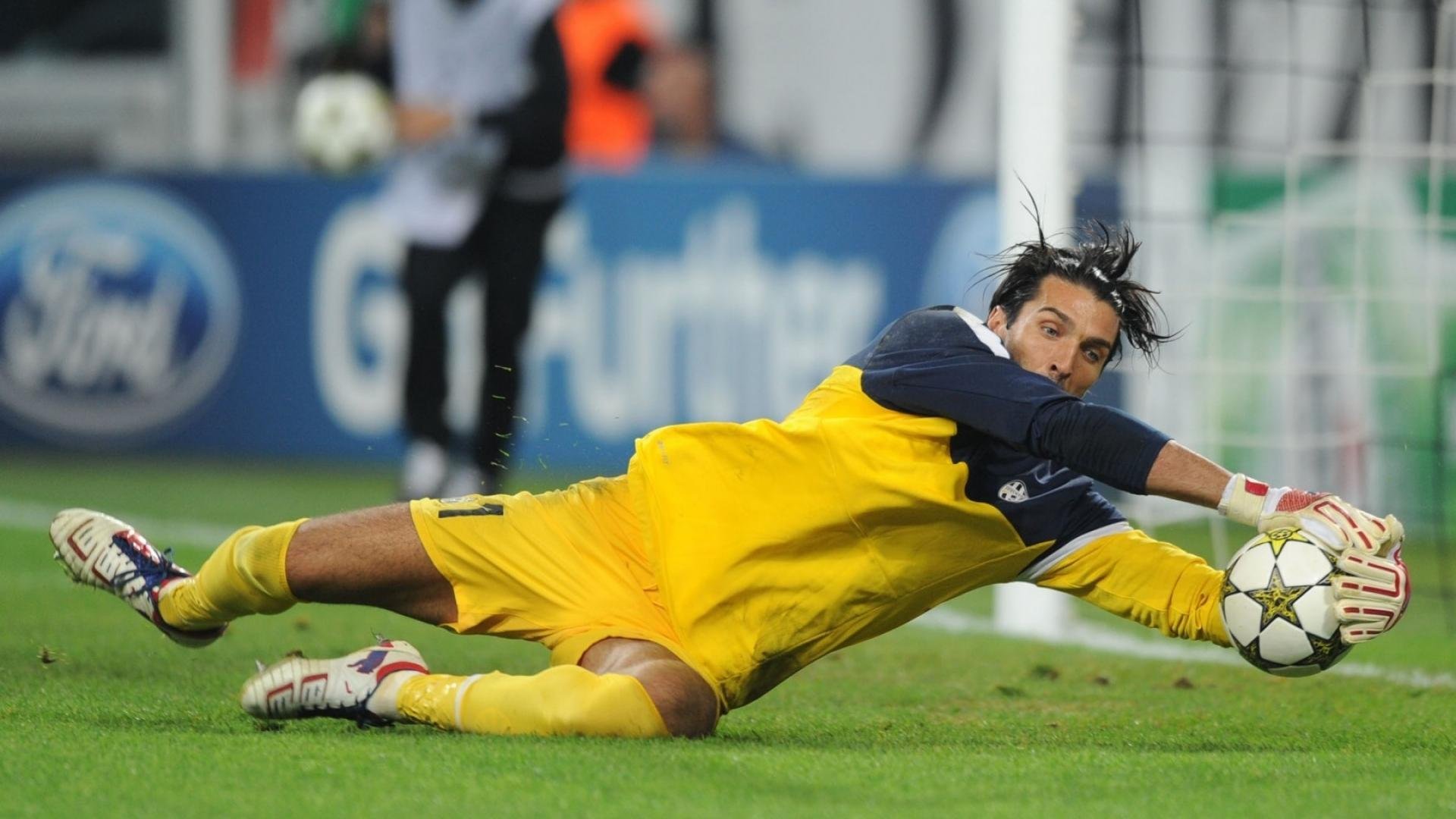 巴西队友谊赛用人安排引争议